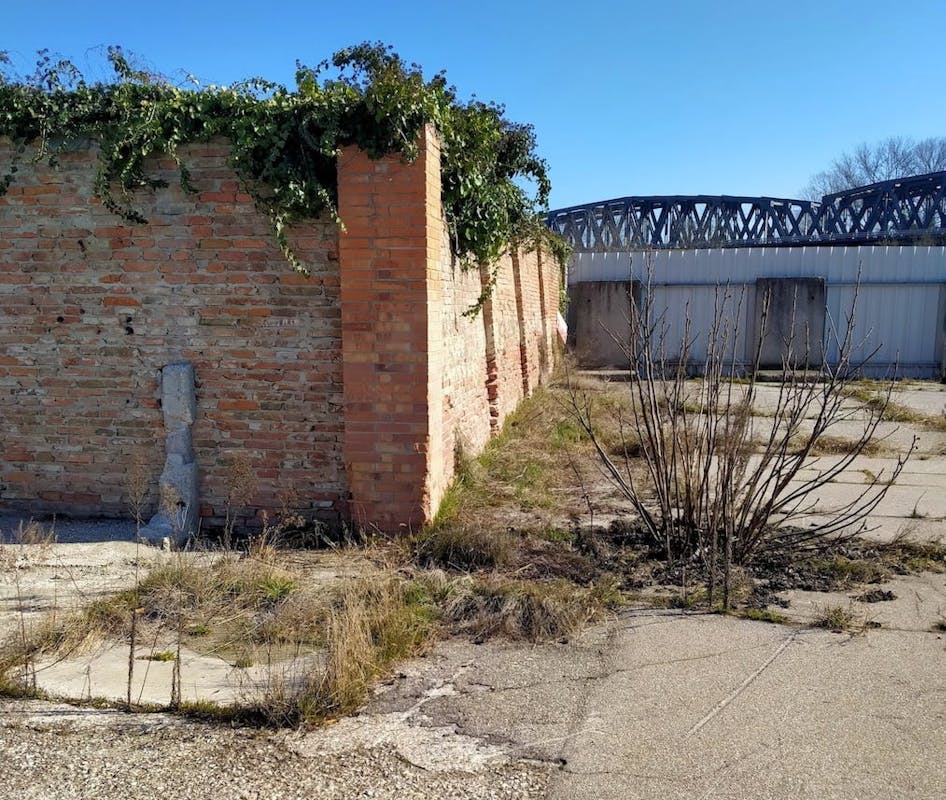 CIMITERO EBRAICO DI REVERE (MN) CIMITERO EBRAICO DI REVERE (MN)