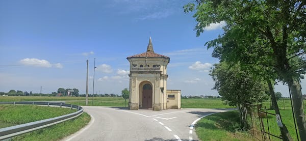 COSTA E I SUOI CAPITELLI