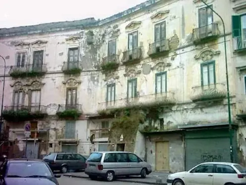 PALAZZO CAPRACOTTA ERCOLANO (NA)