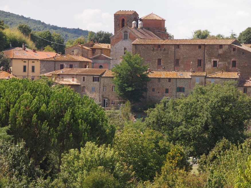 ABBAZIA DI BADIA A RUOTI | I Luoghi del Cuore - FAI