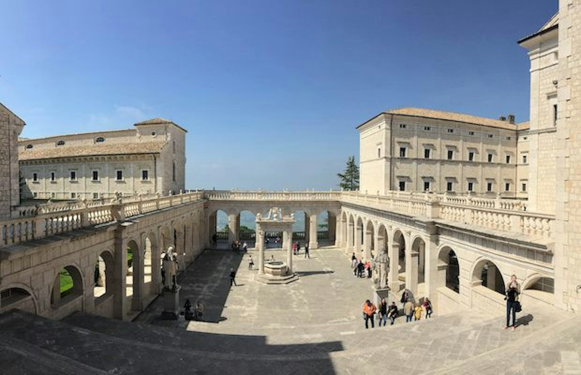 ABBAZIA DI MONTECASSINO I Luoghi del Cuore FAI